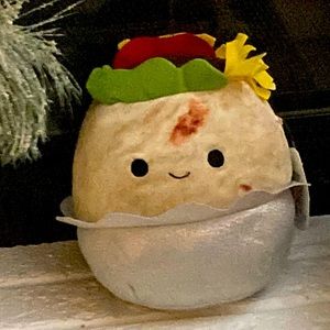 ~Bernardo the burrito squishmallow~ WITH TAGS